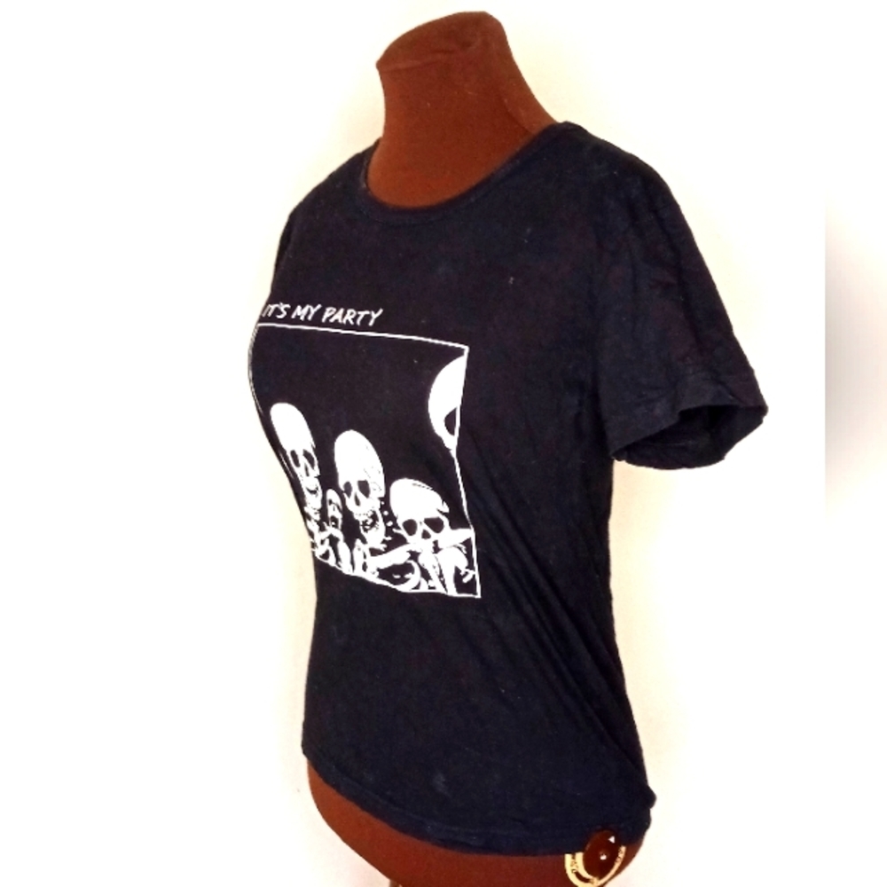 Graphic t-shirt design "it's my patty" black and white size medium. - Picture 7 of 8